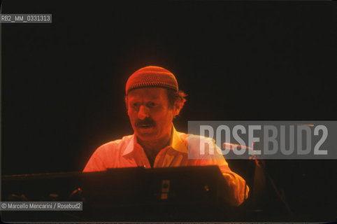 Austrian-American jazz keyboardist and composer Joe Zawinul (about 1985) / Joe Zawinul, pianista e tastierista jazz (1985) - ©Marcello Mencarini/Rosebud2