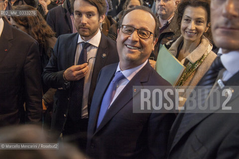 Paris, March 21, 2015. President of the French Republic François Hollande visits the Salon du livre (Paris book fair) / Parigi, 21 marzo 2015. Il Presidente della Repubblica francese François Hollande in visita al Salon du livre - ©Marcello Mencarini/Rosebud2