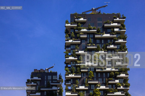 Milan, Porta Nuova district. The two tower of the Bosco Verticale project (vertical Forest) designed by Boeri Studio in the Porta Nuova district / Milano, zona Porta Nuova. Le due torri del Bosco verticale progettato dallo Studio Boeri in zona Porta Nuova - ©Marcello Mencarini/Rosebud2