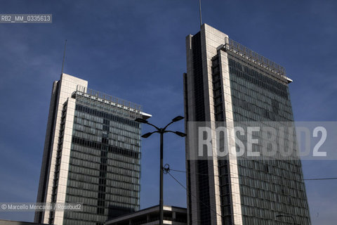 Milan, Porta Nuova district, 2015. The two Garibaldi Towers: the A Tower and the B Tower / Milano, zona Porta Nuova, 2015. La due Torri Garibaldi: Torre A e Torre B - ©Marcello Mencarini/Rosebud2