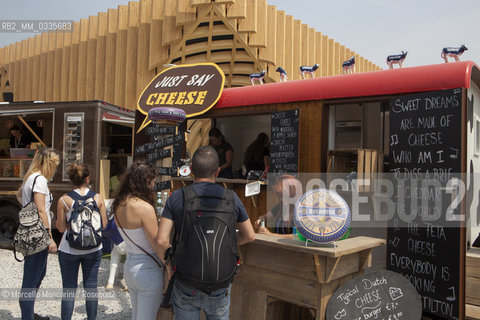 Milan Expo 2015. Kiosk of Dutch cheeses / Expo Milano 2015. Chiosco di formaggi olandesi - ©Marcello Mencarini/Rosebud2