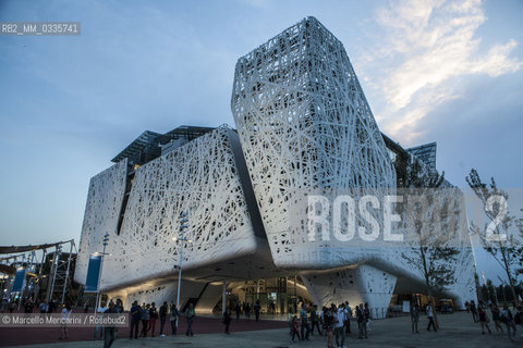 Milan Expo 2015. Palazzo Italia designed by Studio Nemesi  / Expo Milano 2015. Palazzo Italia progettato da Studio Nemesi - ©Marcello Mencarini/Rosebud2