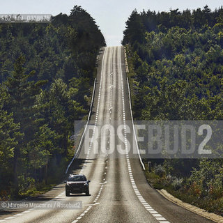 France, road from Arles to Sault / Francia, strada tra Arles e Sault  - ©Marcello Mencarini/Rosebud2