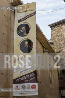 Centro Studi dedicato a Nostradamus a Salon de Provence (Francia). Il centro è attiguo alla casa dove Nostradamus (Michel de Nostredame) visse dal 1547 fino alla sua morte, nel1566, e che oggi è adibita a museo  /  Study Center dedicated to Nostradamus in Salon de Provence (France). The center is adjoining to the house where Nostradamus (Michel de Nostredame) lived from 1547 until his death in 1566, it is now a museum - ©Marcello Mencarini/Rosebud2