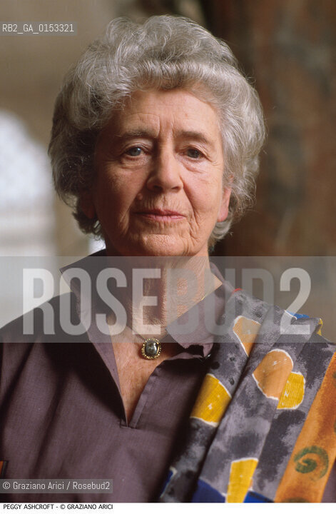 - Venezia, 1989. 46°Festival Internazionale dArte Cinematografica di Venezia.Ritratto dellattrice Peggy Ashcroft. Cinema ritratto attrice.- Venice,1989. 46th Venice International Film Festival.Portrait of actress Peggy Ashcroft  ©Graziano Arici/Rosebud2