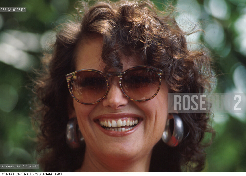 - Venezia, 1987. 44°Festival Internazionale dArte Cinematografica di Venezia.Ritratto dellattrice Claudia Cardinale Cinema ritratto attrice .- Venice,1987. 44th Venice International Film Festival.Portrait of the actress Claudia Cardinale ©Graziano Arici/Rosebud2
