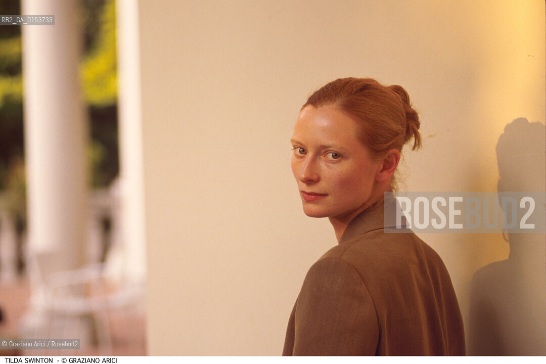 - Venezia,1996.Festival Internazionale dArte Cinematografica di Venezia.Ritratto dellattrice Tilda Swinton Cinema ritratto attrice - Venice,1996.Venice International Film Festival.Portrait of the actress Tilda Swinton ©Graziano Arici/Rosebud2