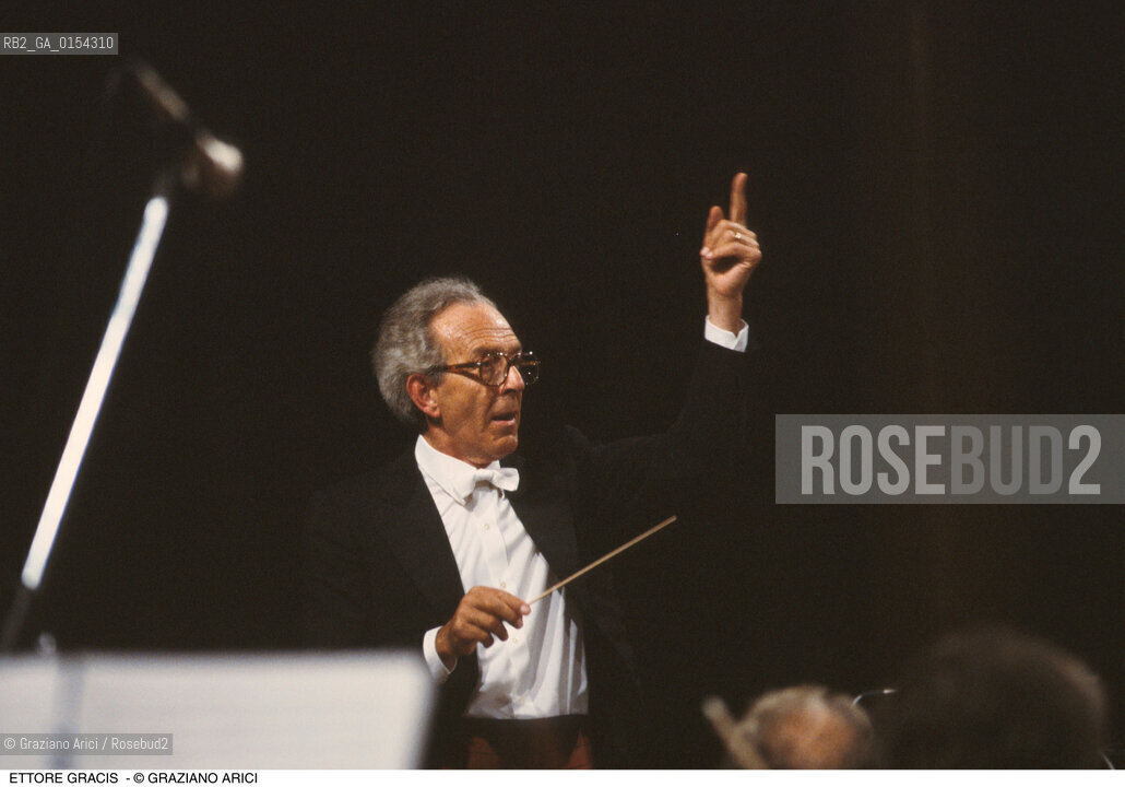Venezia,1989.Ritratto del direttore dorchestra Ettore Gracis.Musica classica direttore orchestra ritratto .Venice,1989.Portrait of the conductor Ettore Gracis ©Graziano Arici/Rosebud2