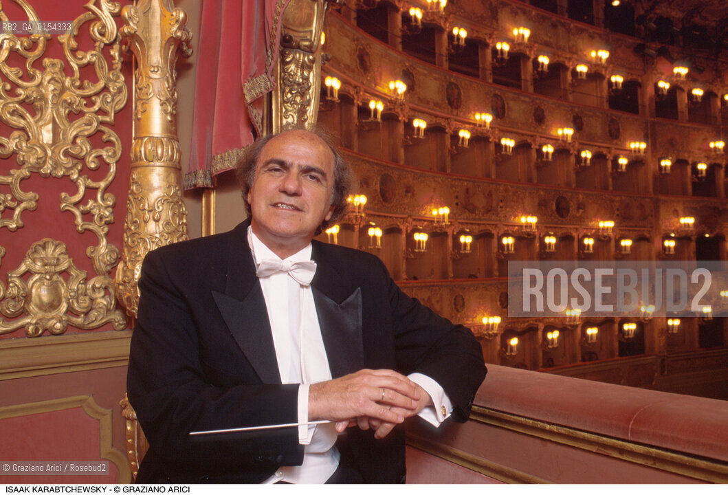 Venezia,1995.Gran teatro La Fenice.Ritratto del direttore dorchestra Isaac Karabtchevsky.Musica classica direttore orchestra ritratto .Venice,1995. Gran teatro La Fenice.Portrait of the conductor Isaac Karabtchevsky ©Graziano Arici/Rosebud2