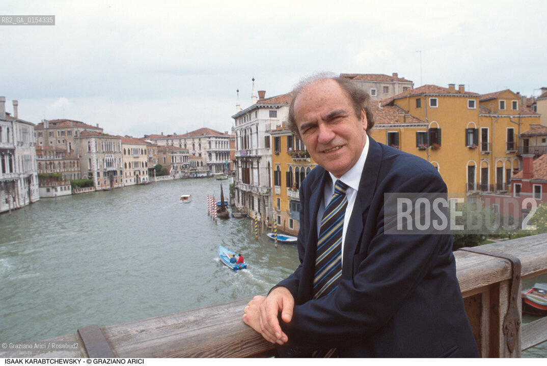 Venezia,1995.Ritratto del direttore dorchestra Isaac Karabtchevsky.Musica classica direttore orchestra ritratto Canal Grande Ponte Accademia.Venice,1995. Portrait of the conductor Isaac Karabtchevsky ©Graziano Arici/Rosebud2
