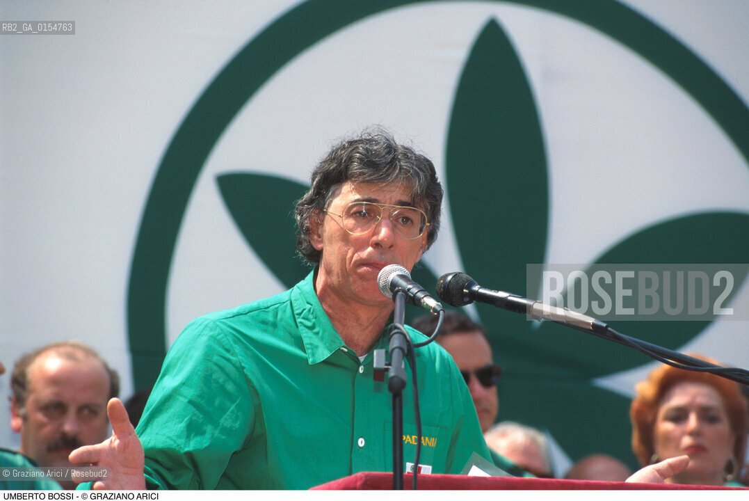 Venezia,1997.Il politico leader e fondatore della Lega Nord Umberto Bossi durante il comizio della Lega Nord. Politica politico Lega Nord ritratto comizio incontro camicia verde Segretario partito.Venice,1997.The politician Umberto Bossi, leader of the Lega Nord Party ©Graziano Arici/Rosebud2