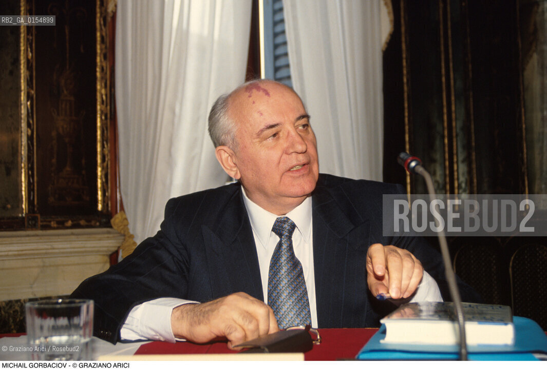 Venezia,1990. Ritratto dellex presidente URSS e Premio Nobel per la pace Michail Gorbaciov in visita a Venezia. Politica Urss Premio Nobel presidente ritratto.Venice,1990. Portrait of the Politician and Nobel Peace Prize Michail Gorbaciov during the visit in Venice ©Graziano Arici/Rosebud2