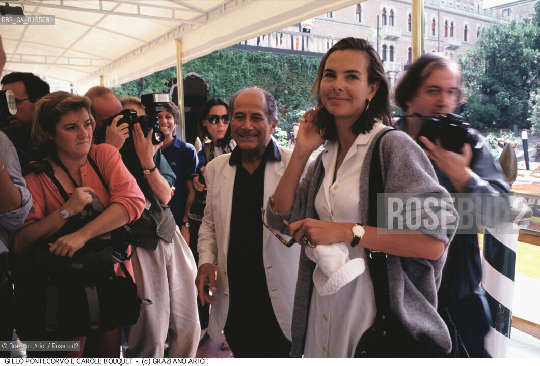 - Venezia, 1993.50°Festival Internazionale dArte Cinematografica di Venezia.Ritratto dellattrice Carole Bouquet e del direttore Gillo Pontecorvo insieme ai fotografi.Cinema ritratto attrice direttore Excelsior fotografi.- Venice,1993.50th Venice International Film Festival.Portrait of the actress Carole Bouquet with the photographers ©Graziano Arici/Rosebud2