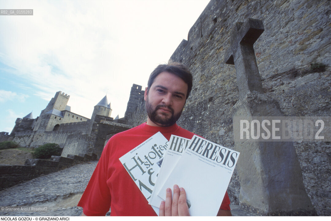 -CARCASSONNE,1995.RITRATTO DI GOZDU NICOLAS, ERESIA- DIRETTORE DEL CENTRE NATIONAL DETUDES CATARES (CENTRE RENE NELLI)  A CARCASSONNE.RITRATTO CATARI STUDIO .-CARCASSONE,1995.PORTRAIT OF GOZDU NICOLAS, HERESY DIRECTOR OF CENTRE NATIONAL DETUDES CATARES (CENTRE RENE NELLI)  IN CARCASSONNE- CATHARS ©Graziano Arici/Rosebud2 