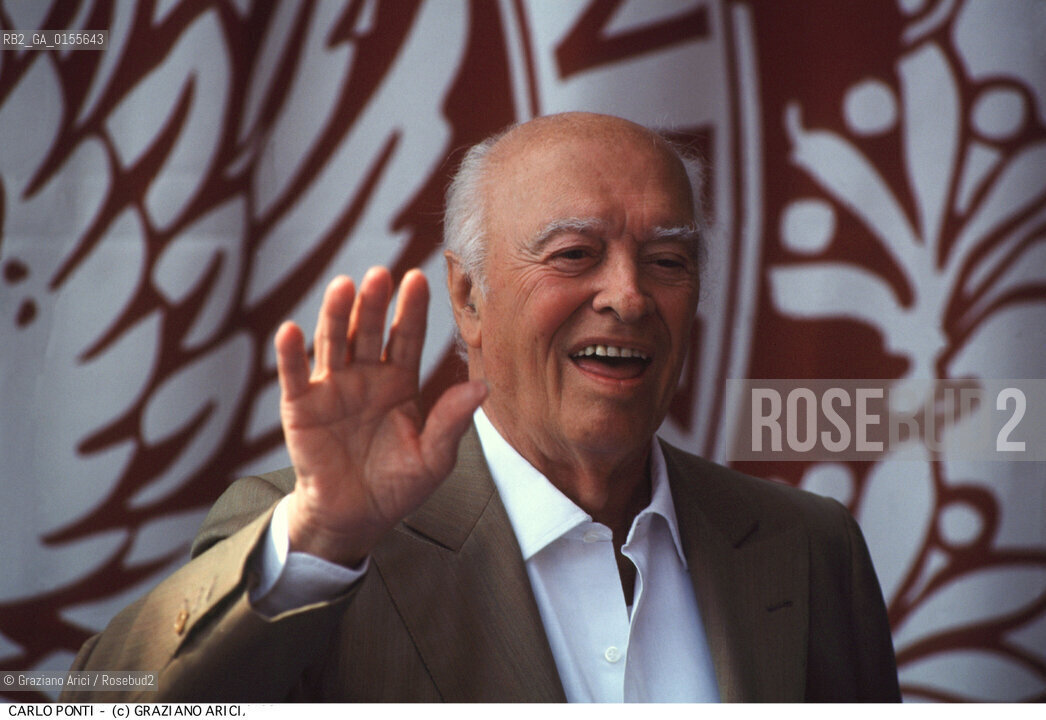 - Venezia, 1998. 55°Festival Internazionale dArte Cinematografica di Venezia.Ritratto  del produttore Carlo Ponti. Cinema alla carriera produttore ritratto .- Venice,1998. 55th Venice International Film Festival.Portrait of the producer Carlo Ponti ©Graziano Arici/Rosebud2