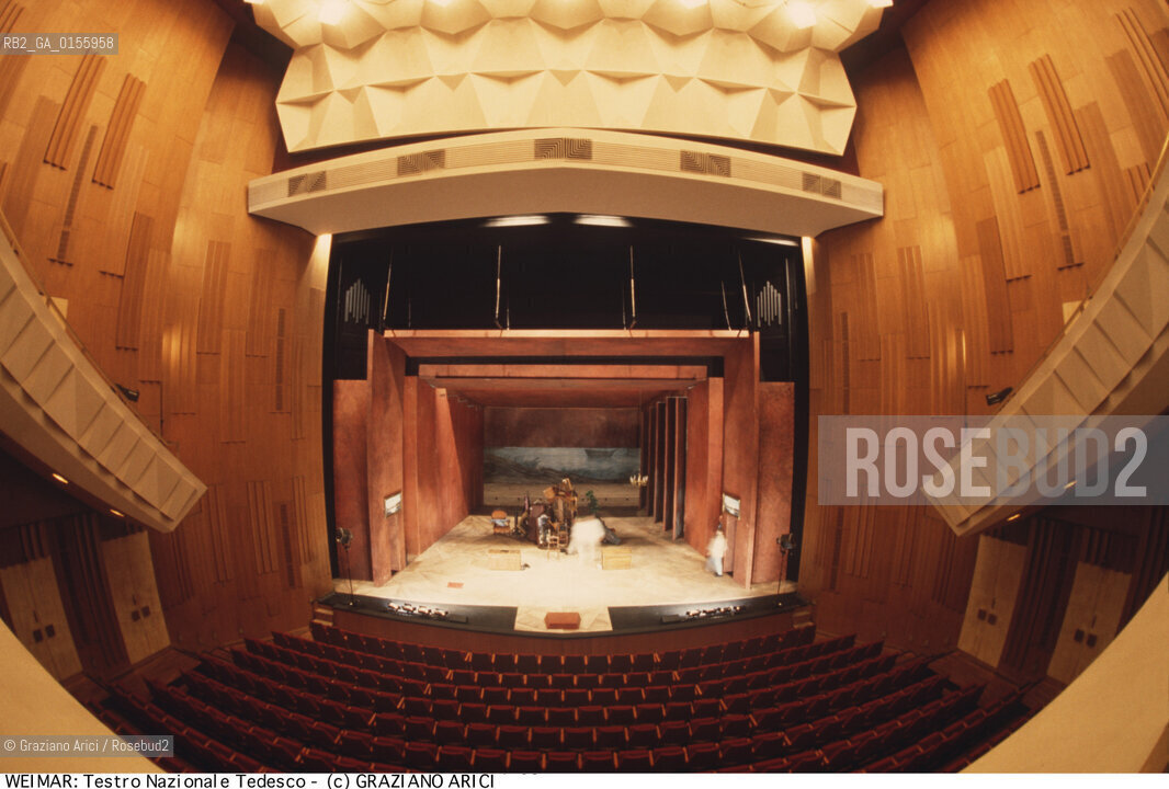 Weimar (Germania)1994.Il Teatro nazionale tedesco. Geo Architettura Teatro Weimar.Weimar (Germany)1994.The Deutsches Nationaltheater Weimar - The National Theater ©Graziano Arici/Rosebud2