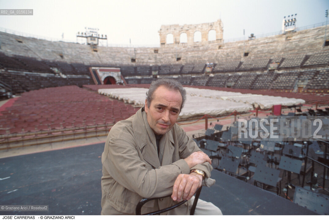 Verona,1995.Ritratto del tenore Josè Carreras Musica allArena di Verona cantante lirica tenore opera ritratto -Verona,1995. Portrait of the tenor Josè Carreras in the Arena of Verona ©Graziano Arici/Rosebud2