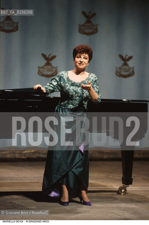 Teatro La Fenice,Venezia,1995.Ritratto della cantante lirica, la soprano Mariella Devia. Ritratto musica lirica soprano opera teatro.Teatro La Fenice Venice,1995.Portrait of the opera singer, the Italian soprano Mariella Devia ©Graziano Arici/Rosebud2