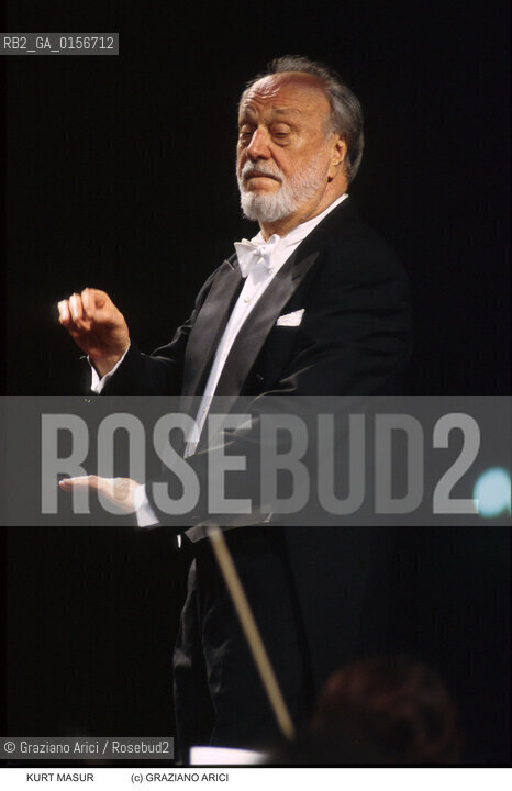 Nome: .MASUR KURT.Descrizione: .MUSICA CLASSICA DIRETTORE DORCHESTRA / DIRIGE.CLASSIC MUSIC  CONDUCTOR / CONDUCTING THE ORCHESTRA.Credit: ©Graziano Arici/Rosebud2 / Costo: .A.Nazione: .USA.USA.Cittˆ: .VENEZIA.Data: .1999.