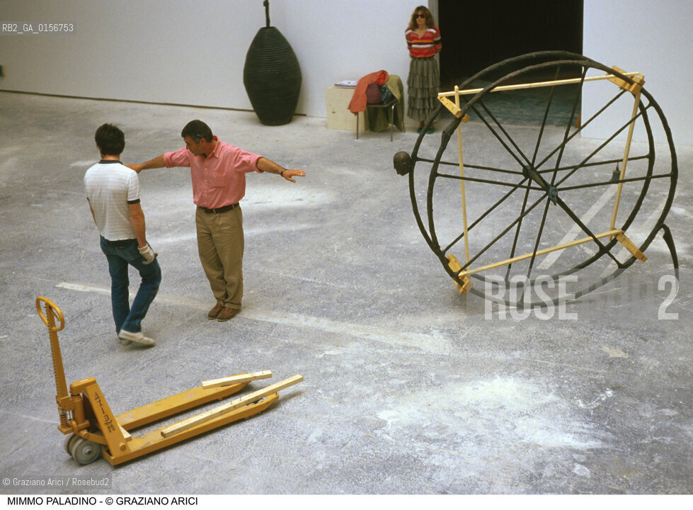 Nome: .PALADINO MIMMO.Descrizione: .ARTE BIENNALE.Credit: ©Graziano Arici/Rosebud2 / Costo: .A.Nazione: .ITALIA.Cittˆ: .VENEZIA.Data: .1988.