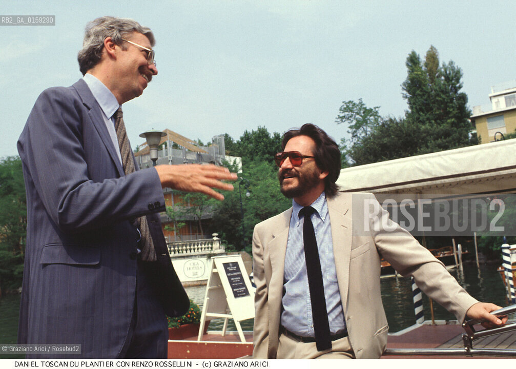 Nome: .TOSCAN DU PLANTIER DANIEL.Descrizione: .CINEMA PRODUTTORE/CON RENZO ROSSELLINI ALLA MOSTRA DEL CINEMA DI VENEZIA.Credit: ©Graziano Arici/Rosebud2 / Costo: .A.Nazione: .FRANCIA.Cittˆ: .VENEZIA.Data: .1990.
