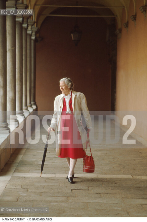 Caption: Nome: .MC CARTHY MARY.Descrizione: .ANTROPOLOGIA ANTROPOLOGA SAGGISTA/ALLA FONDAZIONE CINI A VENEZIA .Credit: ©Graziano Arici/Rosebud2 / Costo: .A.Nazione: .USA.Cittˆ: ..Data: .1994
