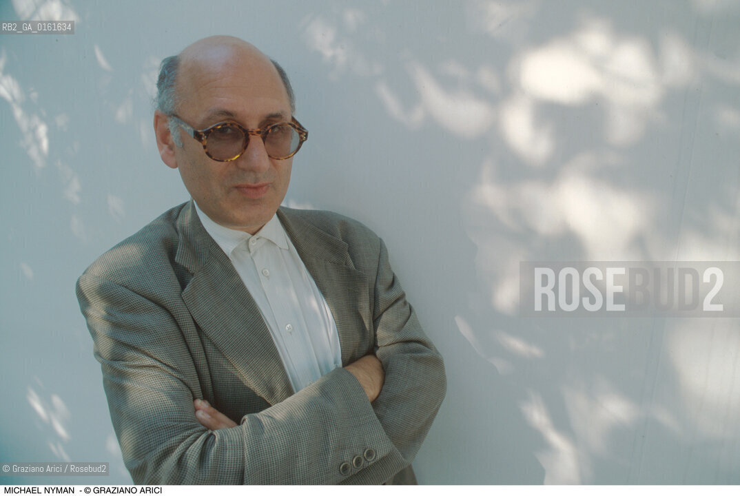 Caption: Nome: .NYMAN MICHAEL.Descrizione: .MUSICA CLASSICA CINEMA COMPOSITORE CONTEMPORANEO COLONNE SONORE/CON OCCHIALI.Credit: ©Graziano Arici/Rosebud2 / Costo: .A.Nazione: .GRAN BRETAGNA.Cittˆ: ..Data: .1992