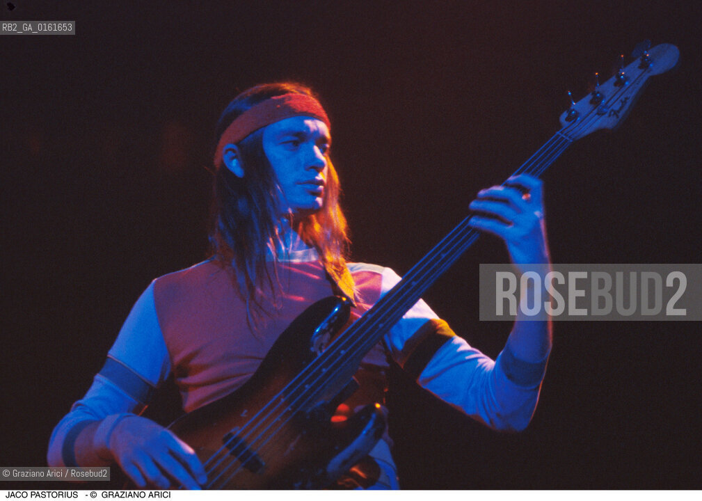 Caption: Nome: .PASTORIUS JACO.Descrizione: .MUSICA JAZZ-ROCK BASSISTA WEATHER REPORT/AL BASSO.Credit: ©Graziano Arici/Rosebud2 / Costo: .A.Nazione: .USA.Cittˆ: ..Data: .1982