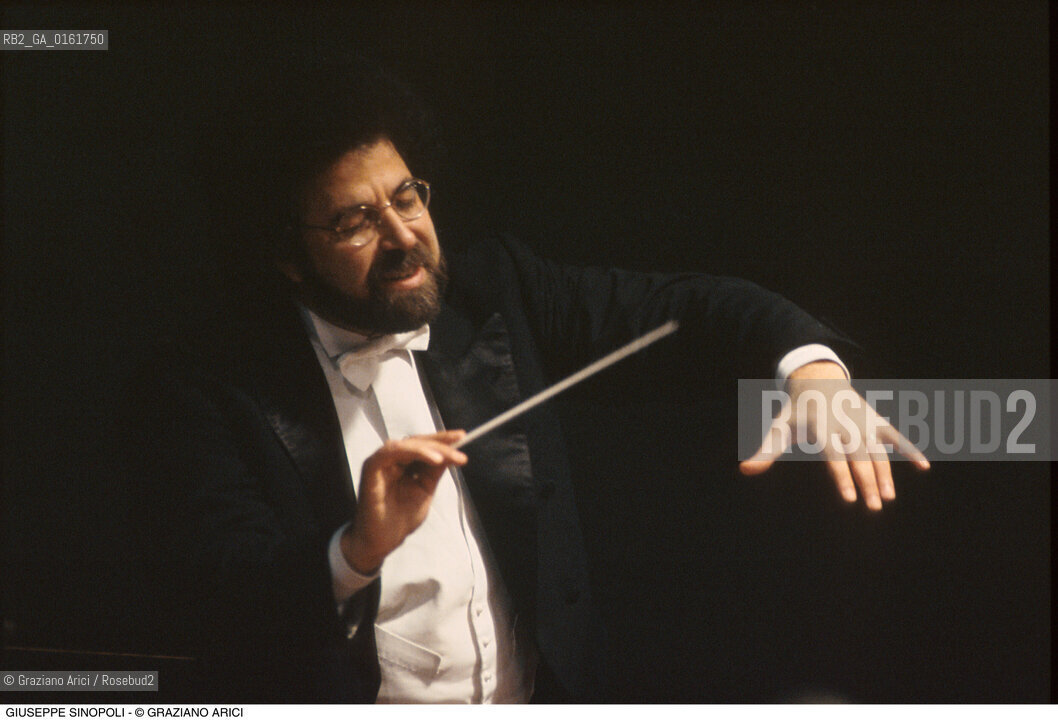 Caption: Nome: .SINOPOLI GIUSEPPE.Descrizione: .MUSICA CLASSICA DIRETTORE DORCHESTRA/DIRIGE.Credit: ©Graziano Arici/Rosebud2 / Costo: .A.Nazione: .ITALIA.Cittˆ: ..Data: .1995