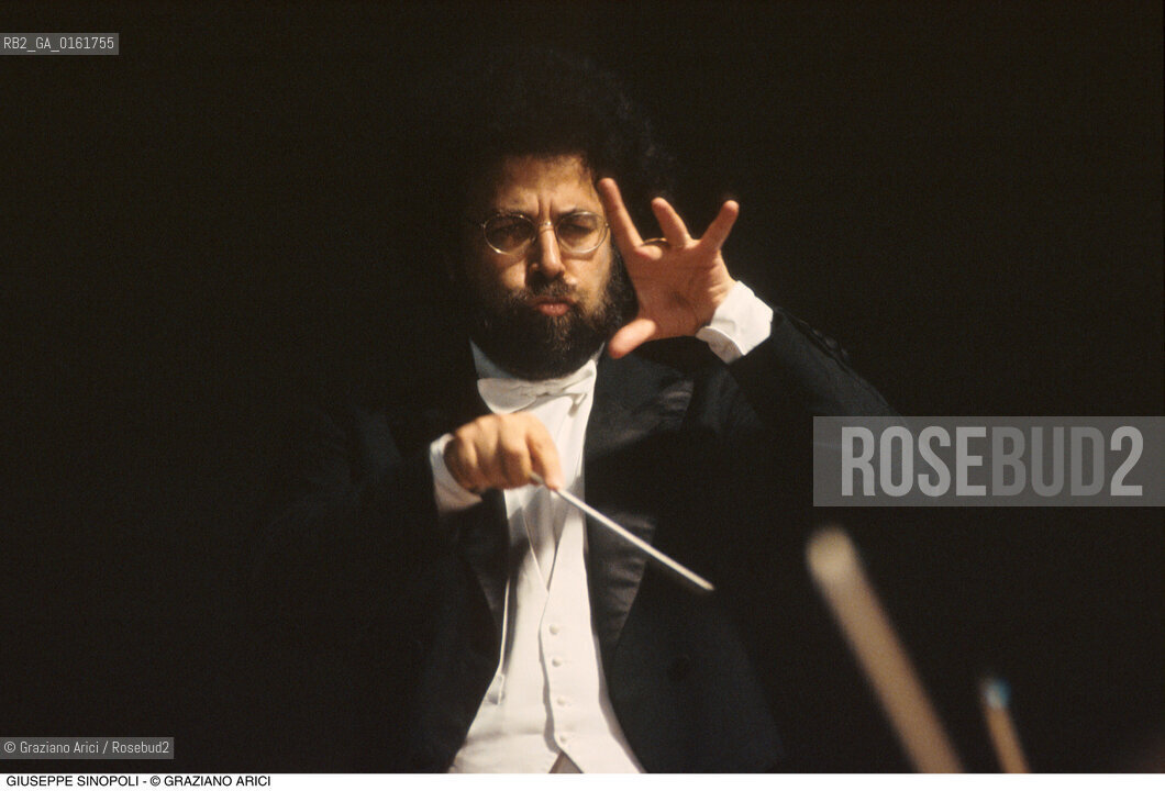 Caption: Nome: .SINOPOLI GIUSEPPE.Descrizione: .MUSICA CLASSICA DIRETTORE DORCHESTRA/DIRIGE.Credit: ©Graziano Arici/Rosebud2 / Costo: .A.Nazione: .ITALIA.Cittˆ: ..Data: .1995