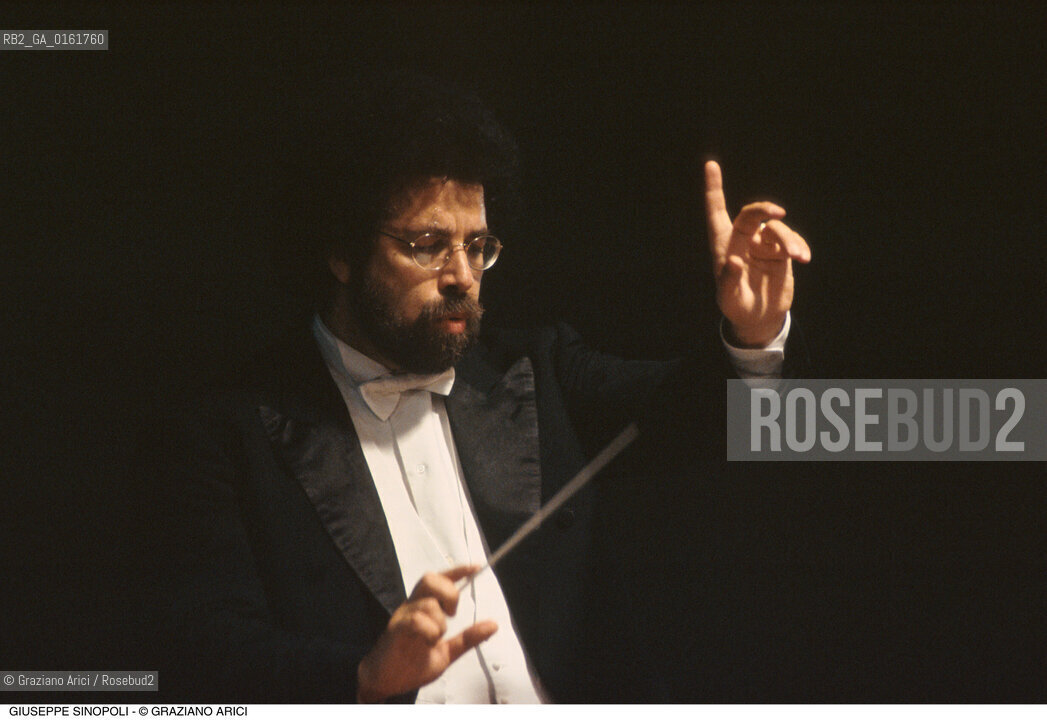 Caption: Nome: .SINOPOLI GIUSEPPE.Descrizione: .MUSICA CLASSICA DIRETTORE DORCHESTRA/DIRIGE.Credit: ©Graziano Arici/Rosebud2 / Costo: .A.Nazione: .ITALIA.Cittˆ: ..Data: .1995