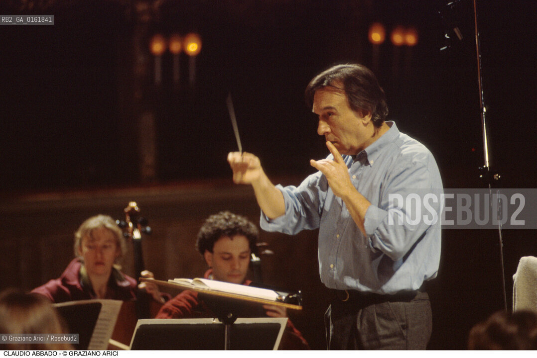 Caption: Nome: .ABBADO CLAUDIO.Descrizione: .MUSICA CLASSICA DIRETTORE DORCHESTRA.CLASSIC MUSIC CONDUCTOR  .Credit: ©Graziano Arici/Rosebud2 / Costo: .A.Nazione: .ITALIA.ITALY.Cittˆ: ..Data: .1992