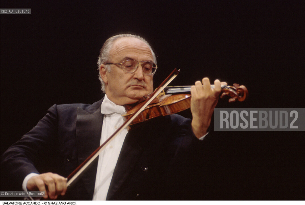 Caption: Nome: .ACCARDO SALVATORE.Descrizione: .MUSICA CLASSICA VIOLINISTA/AL VIOLINO.Credit: ©Graziano Arici/Rosebud2 / Costo: .A.Nazione: .ITALIA.Cittˆ: ..Data: .1996