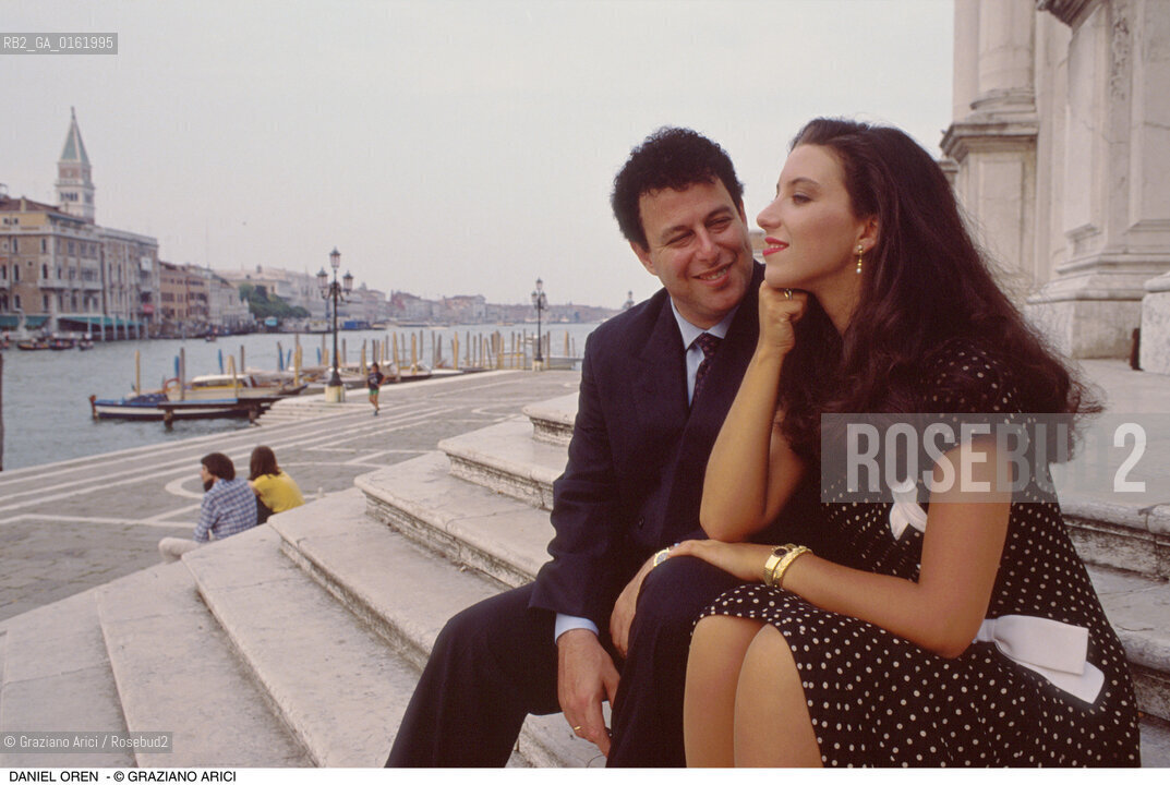 Caption: Nome: .OREN DANIEL.Descrizione: .MUSICA CLASSICA DIRETTORE DORCHESTRA/CON LA MOGLIE A VENEZIA.Credit: ©Graziano Arici/Rosebud2 / Costo: .A.Nazione: .ISRAELE.Cittˆ: .VENEZIA.Data: .1991