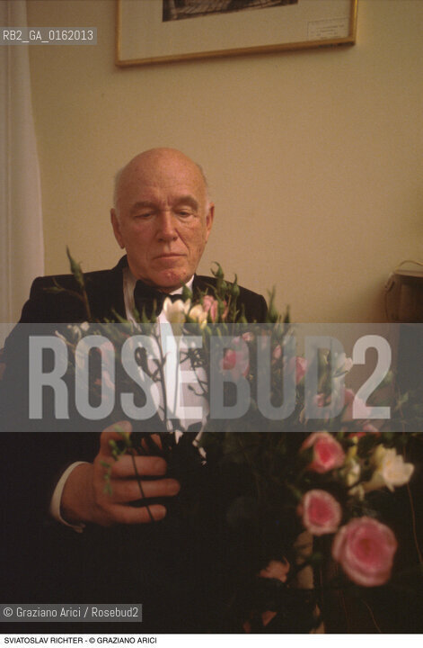 Caption: Nome: .RICHTER SVIATOSLAV.Descrizione: .MUSICA CLASSICA PIANISTA FIORI.Credit: ©Graziano Arici/Rosebud2 / Costo: .A.Nazione: .RUSSIA.Cittˆ: ..Data: .1995