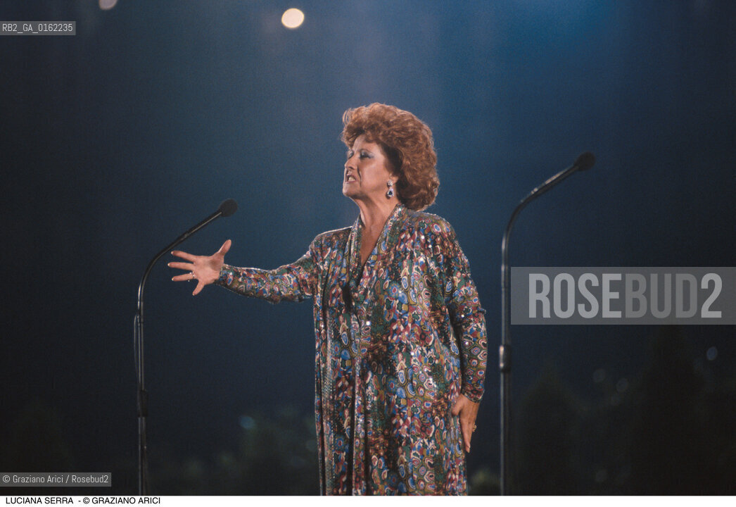 Caption: Nome: .SERRA LUCIANA.Descrizione: .MUSICA CLASSICA CANTANTE LIRICA SOPRANO.Credit: ©Graziano Arici/Rosebud2 / Costo: .A.Nazione: .ITALIA.Cittˆ: ..Data: .1993
