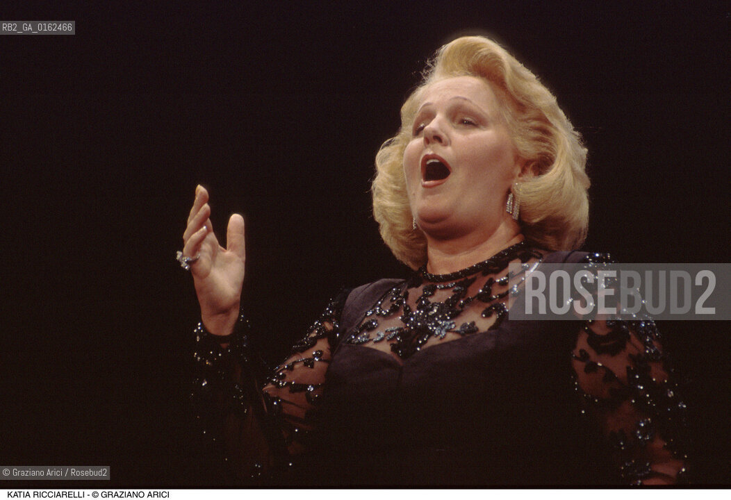 Caption: Nome: .RICCIARELLI KATIA.Descrizione: .MUSICA CLASSICA CANTANTE LIRICA.Credit: ©Graziano Arici/Rosebud2 / Costo: .A.Nazione: .ITALIA.Cittˆ: ..Data: .1996