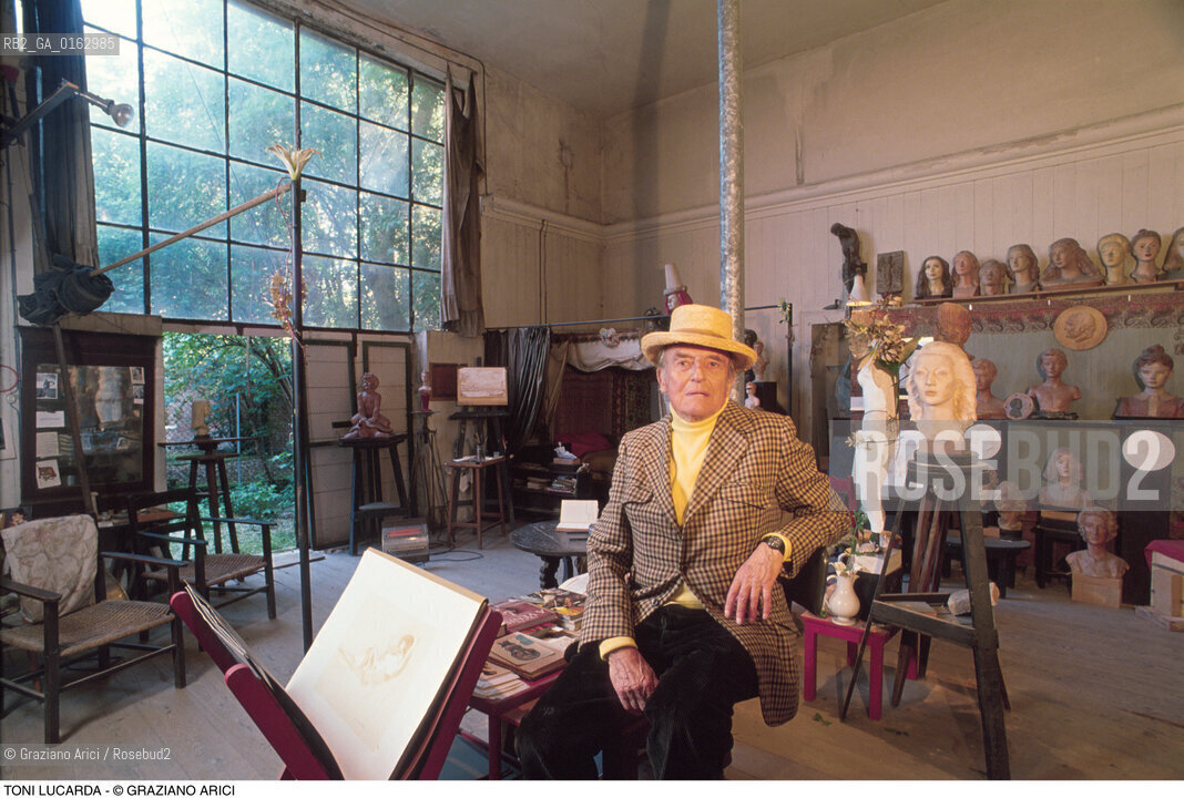 Caption: Nome: .LUCARDA TONI.Descrizione: .ARTE SCULTORE STUDIO.Credit: ©Graziano Arici/Rosebud2 / Costo: .A.Nazione: .ITALIA.Cittˆ: ..Data: .1990