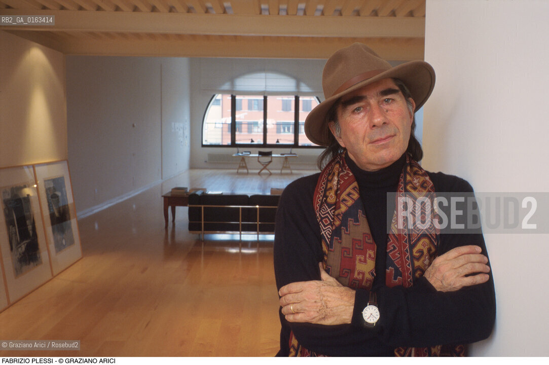 Caption: Nome: .PLESSI FABRIZIO.Descrizione: .ARTE VIDEO CAPPELLO  STUDIO.Credit: ©Graziano Arici/Rosebud2 / Costo: .A.Nazione: .ITALIA.Cittˆ: ..Data: .1995