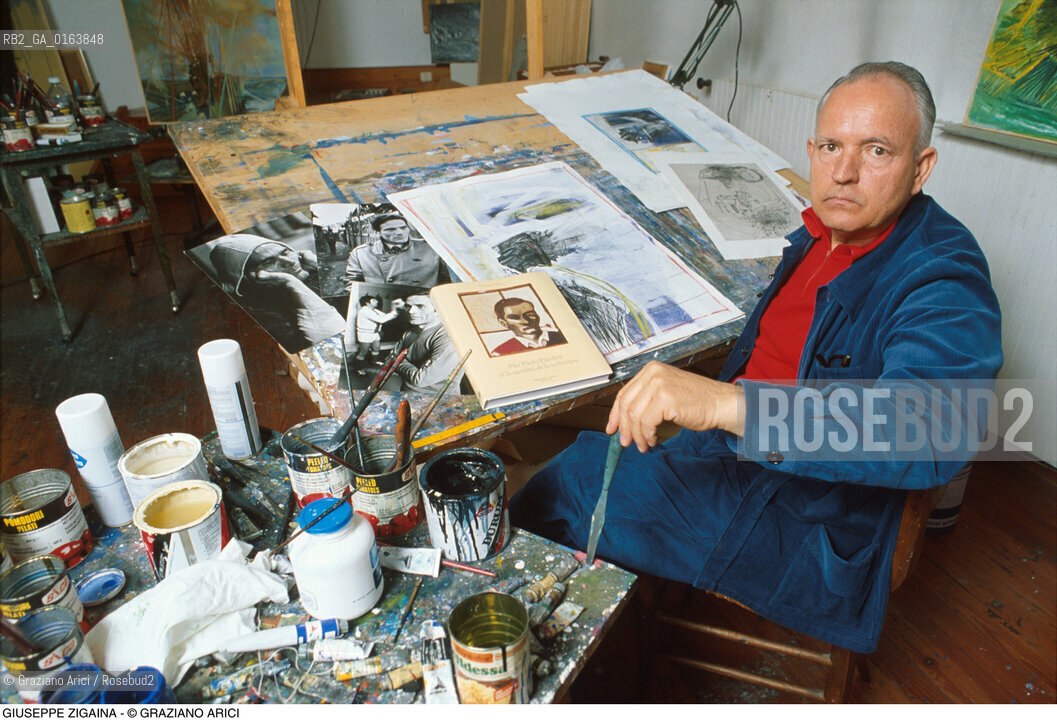 Caption: Nome: .ZIGAINA GIUSEPPE.Descrizione: .ARTE PITTORE  / IN STUDIO CON RITRATTO DI PASOLINI .Credit: ©Graziano Arici/Rosebud2 / Costo: .A.Nazione: .ITALIA.Cittˆ: ..Data: .1988