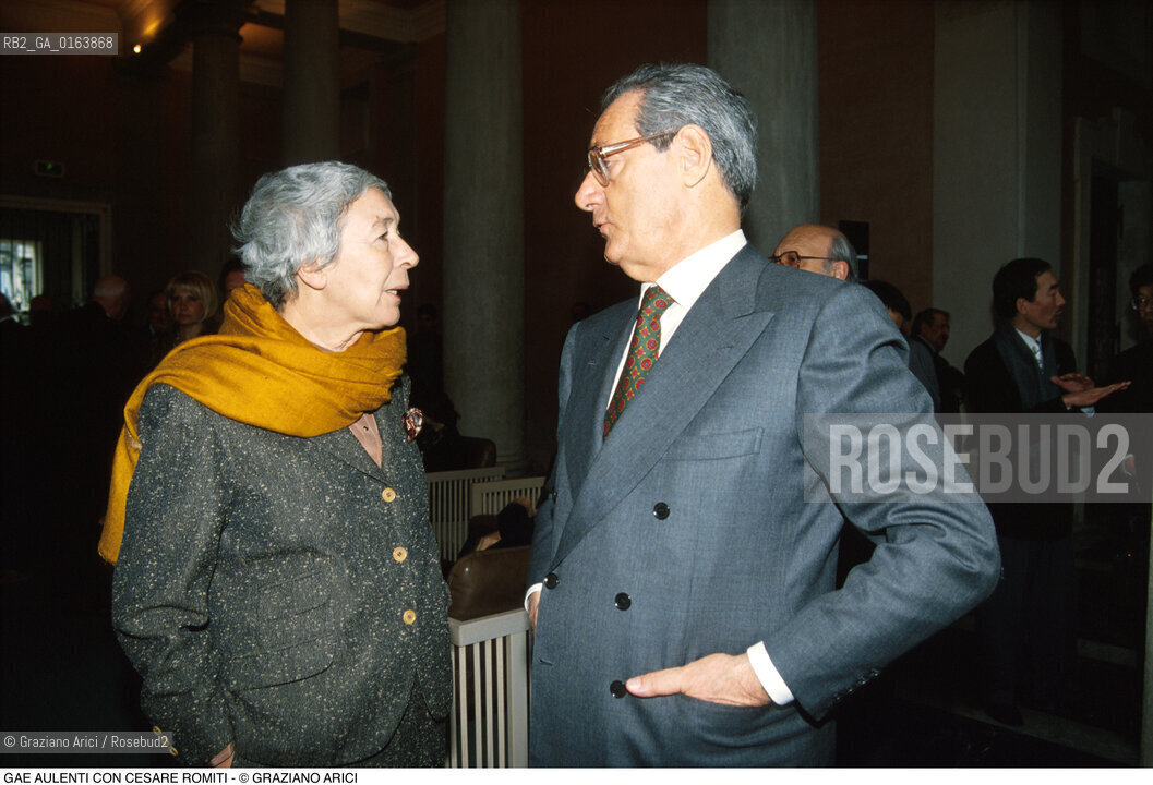 Caption: Nome: .AULENTI GAE.Descrizione: .ARCHITETTURA RCHITETTO INDUSTRIAL DESIGNER/CON CESARE ROMITI A PALAZZO GRASSI.Credit: ©Graziano Arici/Rosebud2 / Costo: .A.Nazione: .ITALIA.Cittˆ: ..Data: .1992