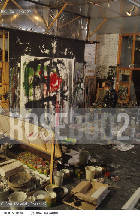 Nome: .VEDOVA EMILIO.Descrizione: .ARTE PITTORE NEL SUO STUDIO.Credit: ©Graziano Arici/Rosebud2 / Costo: .A.Nazione: .ITALIA.Cittˆ: .VENEZIA.Data: .1987.