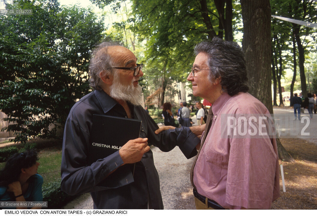Nome: .VEDOVA EMILIO.Descrizione: .ARTE PITTORE BIENNALE / CON ANTONI TAPIES.Credit: ©Graziano Arici/Rosebud2 / Costo: .A.Nazione: .ITALIA.Cittˆ: .MILANO.Data: .1993.