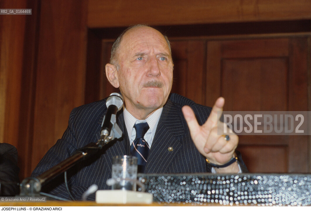 Caption: Nome: .LUNS JOSEPH.Descrizione: .SEGRETARIO GENERALE DELLA NATO.GENERAL SECRETARY  OF OTAN.Credit: ©Graziano Arici/Rosebud2 / Costo: .A.Nazione: .ITALIA.ITALY.Cittˆ: ..Data: .1994