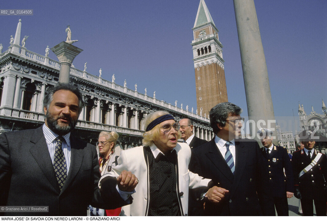 Caption: Nome: .MARIA JOSE DI SAVOIA.Descrizione: .EX REGINA DITALIA MOGLIE DI UMBERTO I DI SAVOIA / CON IL SINDACO DI VENEZIA NEREO LARONI IN PIAZZA SAN MARCO.EX QUEEN OF ITALY WIFE OF UMBERTO I OF SAVOIA  / WITH  NEREO LARONI MAYOR OF VENICE IN  PIAZZA SAN MARCO.Credit: ©Graziano Arici/Rosebud2 / Costo: .A.Nazione: .BELGIO.BELGIUM.Cittˆ: ..Data: .1987