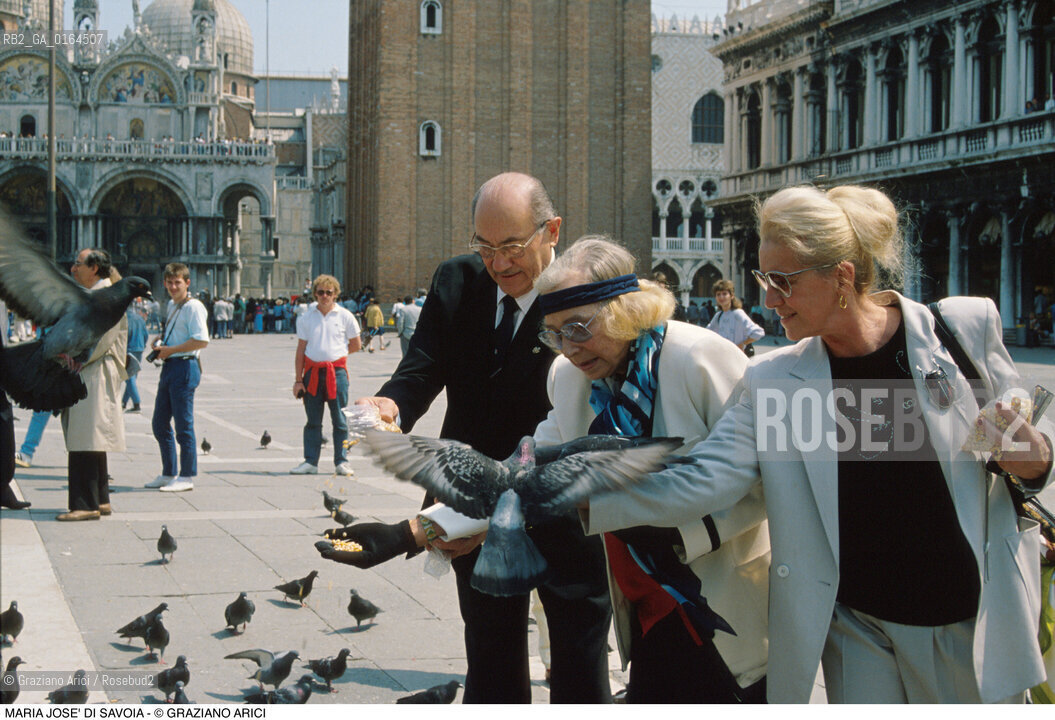 Caption: Nome: .MARIA JOSE DI SAVOIA.Descrizione: .EX REGINA DITALIA MOGLIE DI UMBERTO I DI SAVOIA / IN PIAZZA SAN MARCO A VENEZIA / COLOMBI.EX QUEEN OF ITALY WIFE OF UMBERTO I OF SAVOIA / IN  PIAZZA SAN MARCO IN VENICE / PIGEONS.Credit: ©Graziano Arici/Rosebud2 / Costo: .A.Nazione: .BELGIO.BELGIUM.Cittˆ: ..Data: .1987