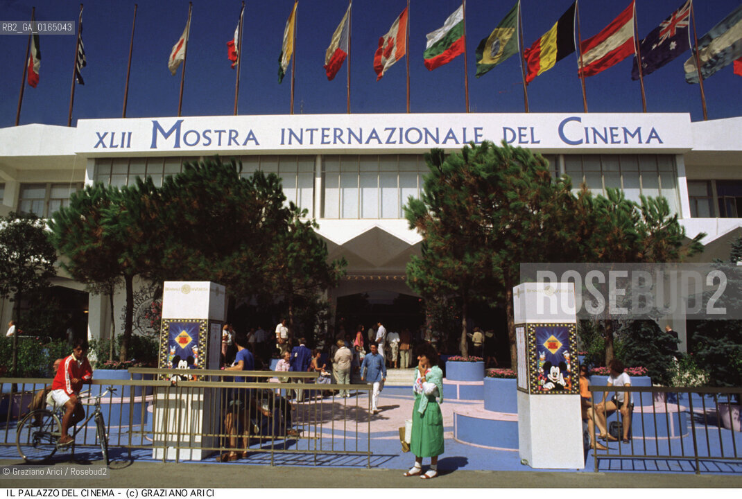 Nome:.MOSTRA INTERNAZIONALE DEL CINEMA.{VENICE} FILM FESTIVAL.Descrizione:.IL PALAZZO DEL CINEMA / MOSTRA DEL CINEMA.Credit:.Graziano Arici/Rosebud2/.Costo:.A.Nazione:.ITALIA.ITALY.Cittˆ:.VENEZIA.VENICE.Data:.1988.