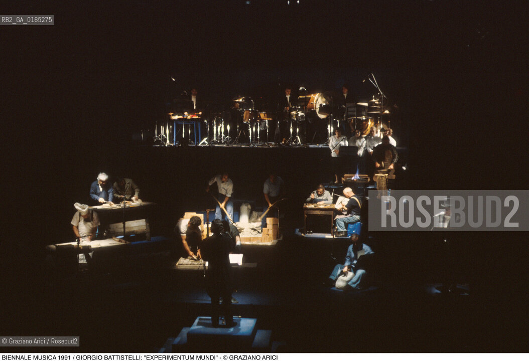 Nome: .BIENNALE MUSICA 1991.Descrizione: .EXPERIMENTUM MUNDI / DIRETTO E INTERPRETATO DA GIORGIO BATTISTELLI / REGIA DI PIERO MACCARINELLI / SCENOGRAFIA DI GIUSEPPE RANCHETTI / TEATRO CIMAR ALLARSENALE.Credit: ©Graziano Arici/Rosebud2 .Nazione: .ITALIA.Cittˆ: ..Data: .1991