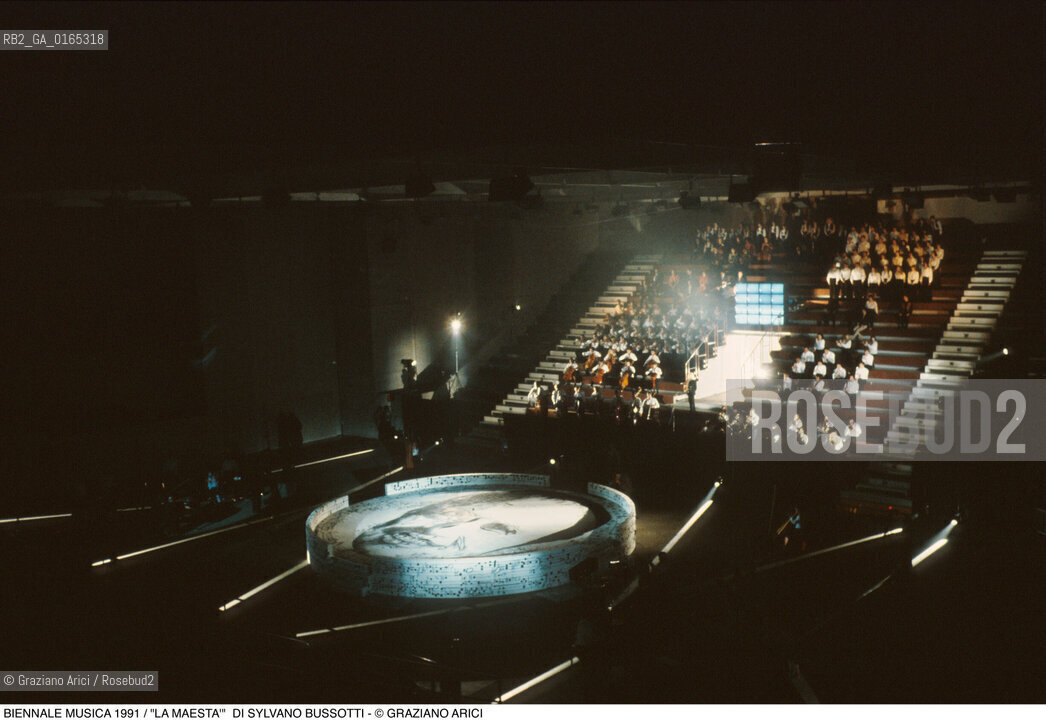 Nome: .BIENNALE MUSICA 1991.Descrizione: .LA MAESTA DI SYLVANO BUSSOTTI / COREOGRAFIA DI ROCCO / SCENOGRAFIA DI GIUSEPPE RANCHETTI / PALASPORT DELLARSENALE.Credit: ©Graziano Arici/Rosebud2 .Nazione: .ITALIA.Cittˆ: ..Data: .1991