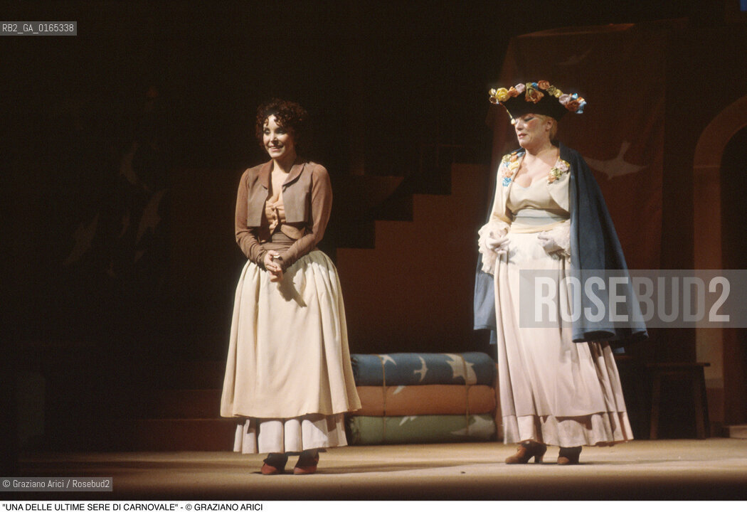 Caption: Caption: Nome: .UNA DELLE ULTIME SERE DI CARNOVALE.Descrizione: .TEATRO / IN OCCASIONE DEL CARNEVALE / AL TEATRO GOLDONI.MAURIZIO SCAPARRO.Credit: ©Graziano Arici/Rosebud2 Costo: .A.Nazione: .ITALIA.Cittˆ: ..Data: .1994